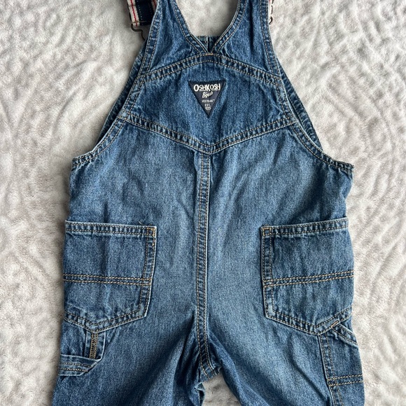 OshKosh B'gosh Blue Denim Kids Short Overalls - Picture 4 of 5